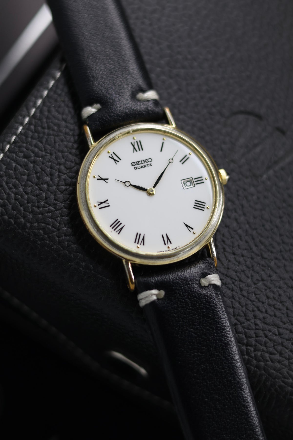 (JDM - Extremely Rare) 1992 Seiko Quartz White Enamel Dial - Quartz Vintage Watch (Pre Owned) - SE563