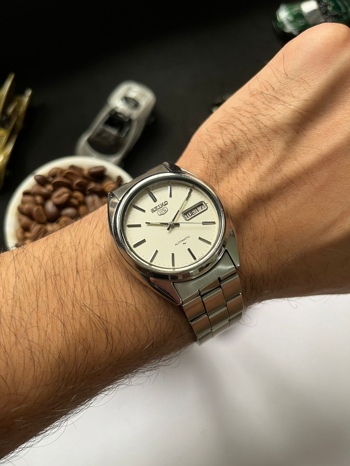 Seiko 5 White Textured Dial (Pre Owned) - #W76