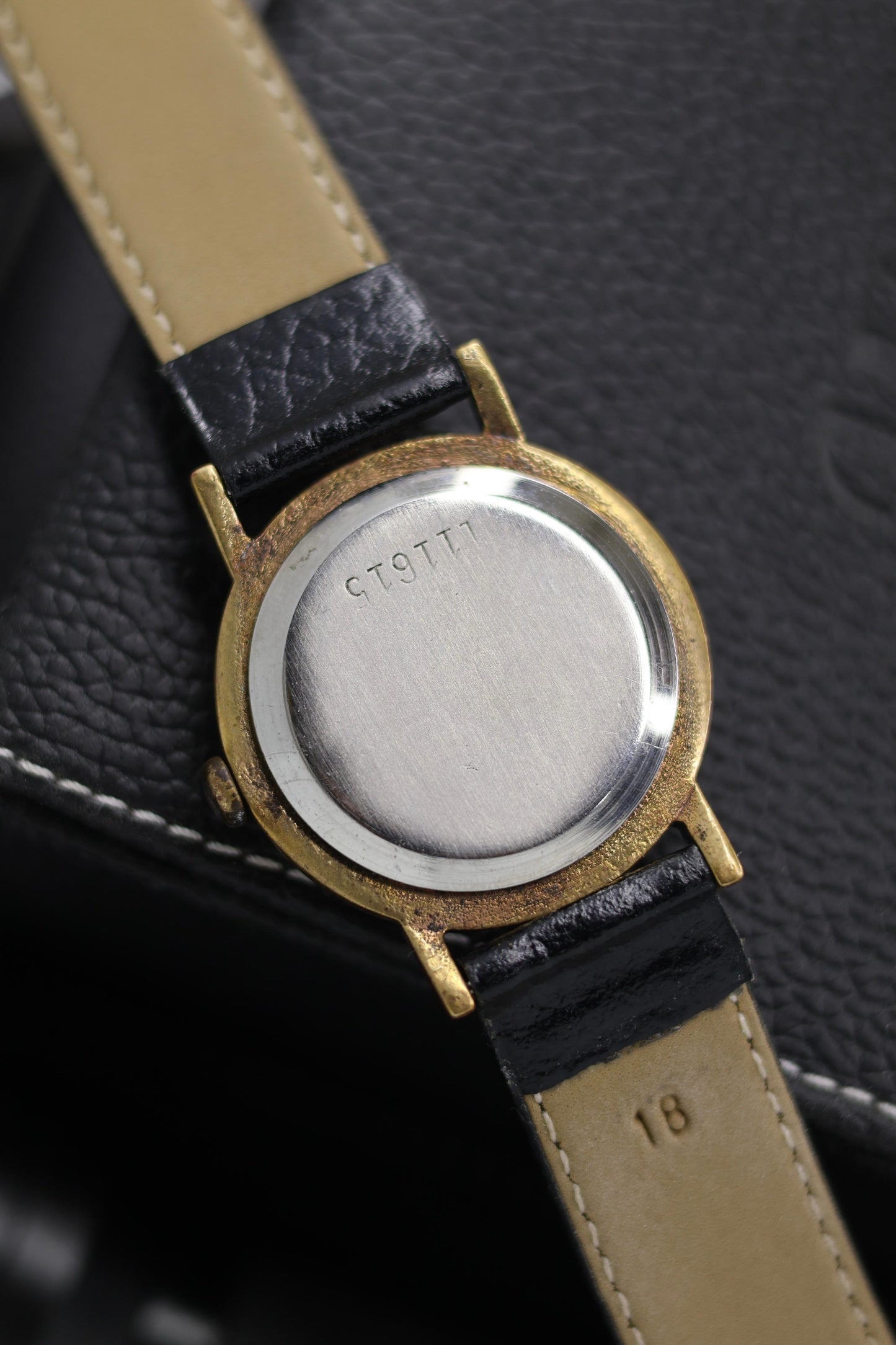 (Extremely Rare) Pobeda Victoria White Motif Dial - Mechanical Russian Vintage Watch (Pre Owned) - SE645