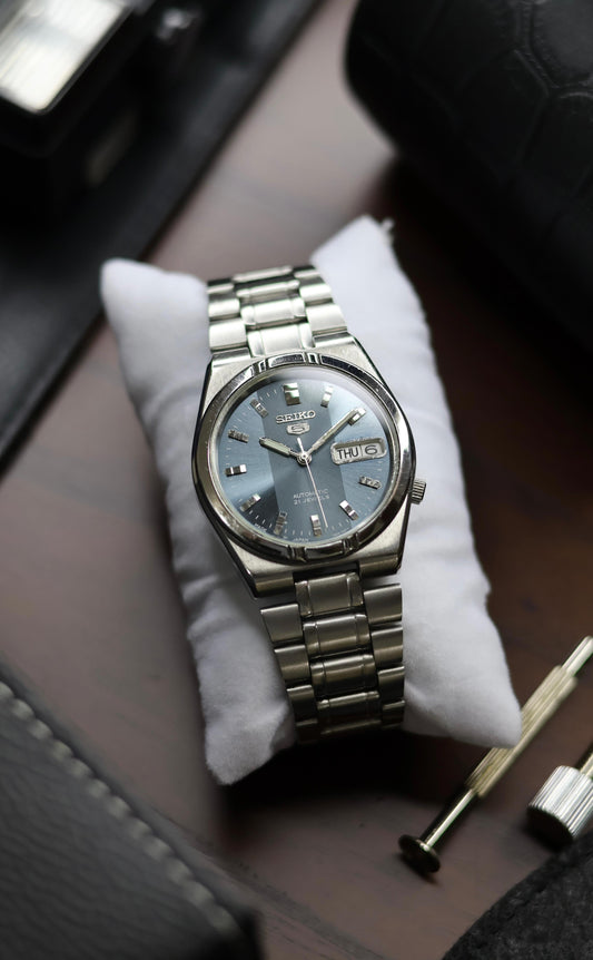 (Super Rare) Seiko 5 Ice Blue Dial with Glass Back (Pre Owned)