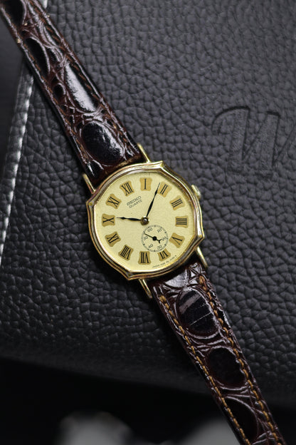 (JDM - ULTRA RARE) 1981 Seiko Ladies Gold Plated Embossed Dial with Small Seconds - Quartz Vintage Watch (Pre Owned) - SE400
