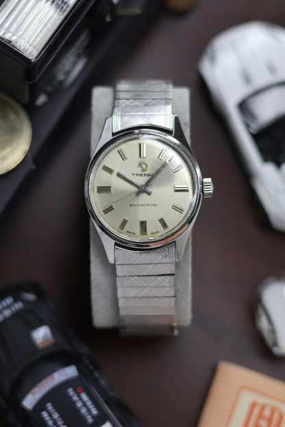 (Super Rare) TRESSA Swiss Champagne Dial - Swiss Hand-Winding Vintage Watch (Pre Owned) - SE524