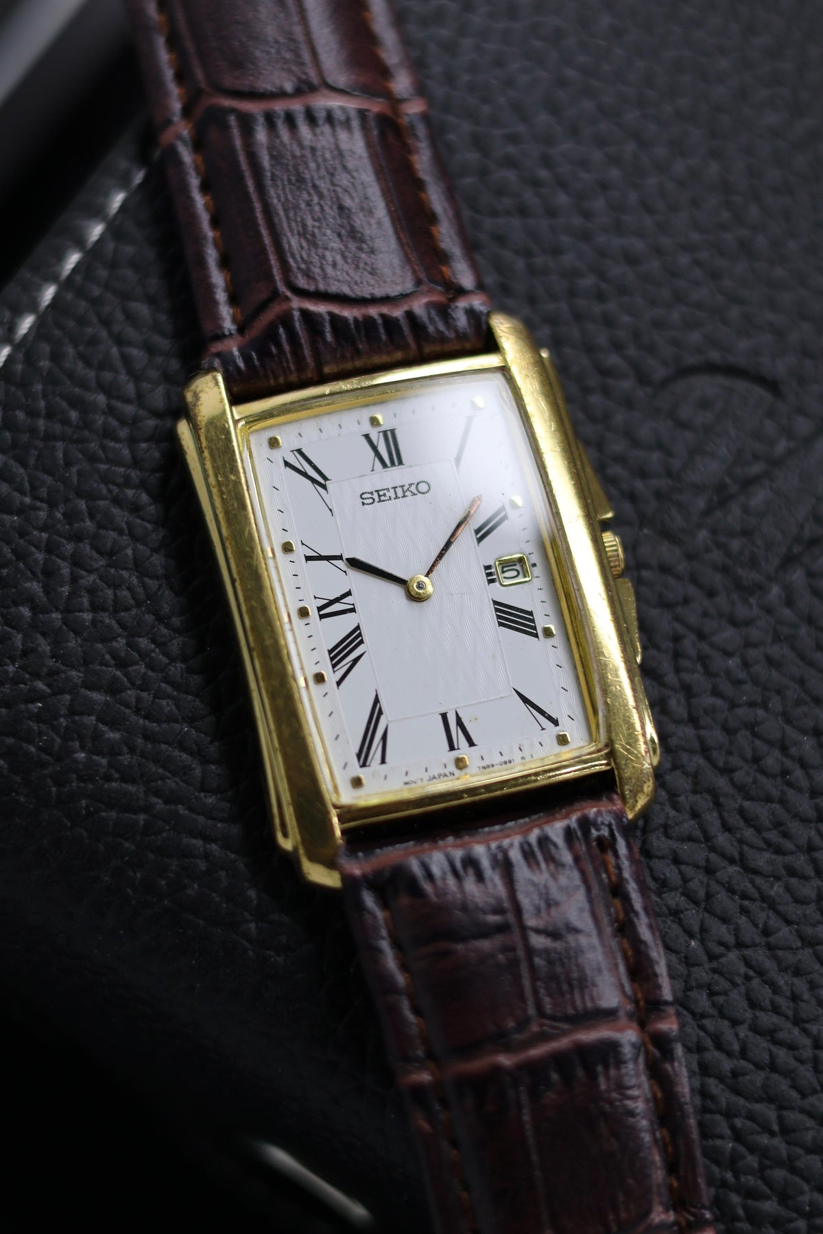 (Extremely Rare) 1999 Seiko Tank White Guilloche Dial with Gold Plates Case - Quartz Vintage Watch (Pre Owned) - SE504