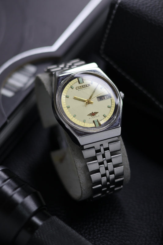 (Super Rare) Citizen Eagle 7 Champagne Dial with Kanji Datewheel - Automatic Vintage Watch (Pre Owned) - SE657
