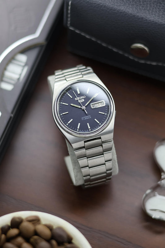 1985 Seiko 5 Navy Blue Dial - Automatic Vintage Watch (Pre Owned) - A306