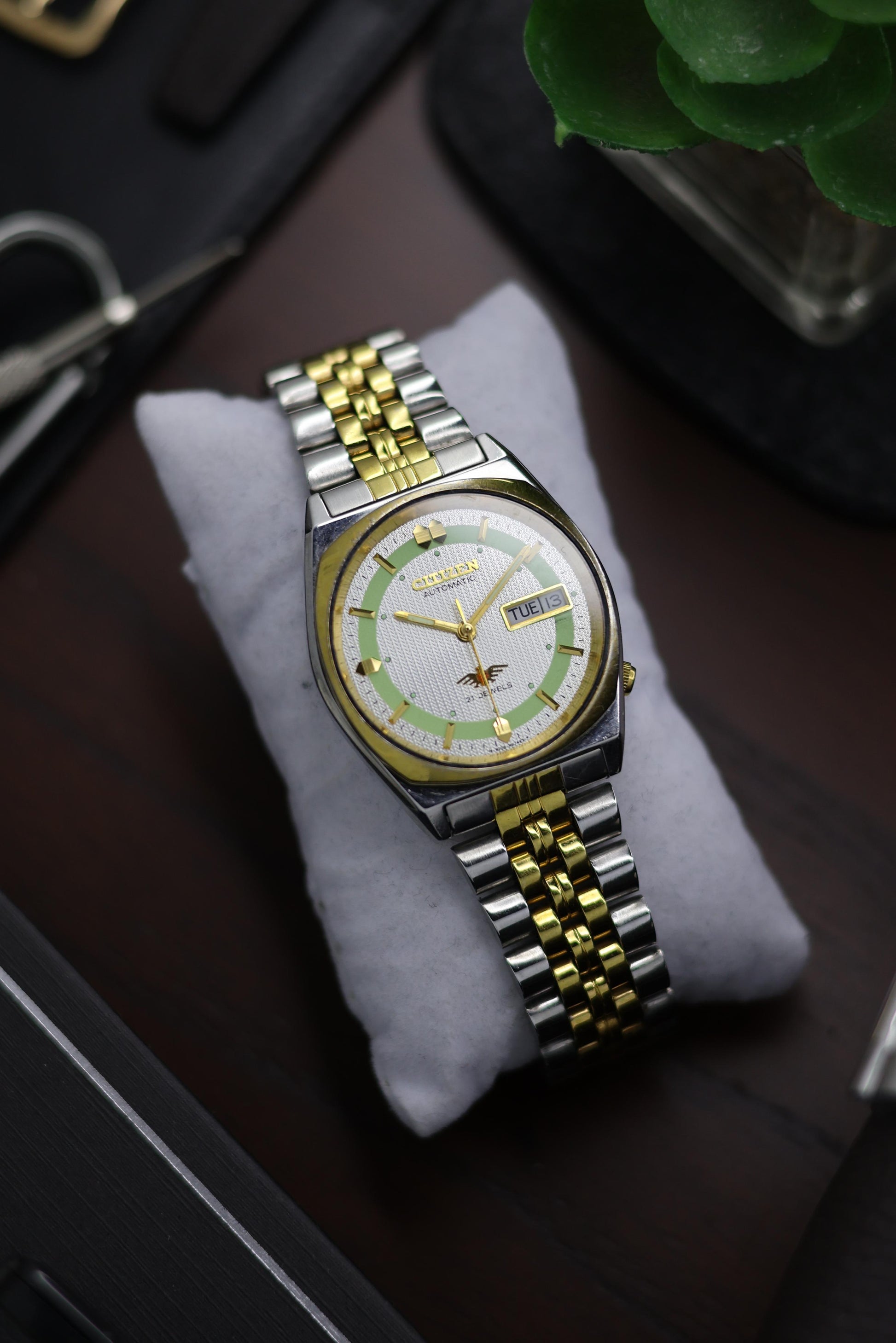 Watchtopia Default Title (Super Rare