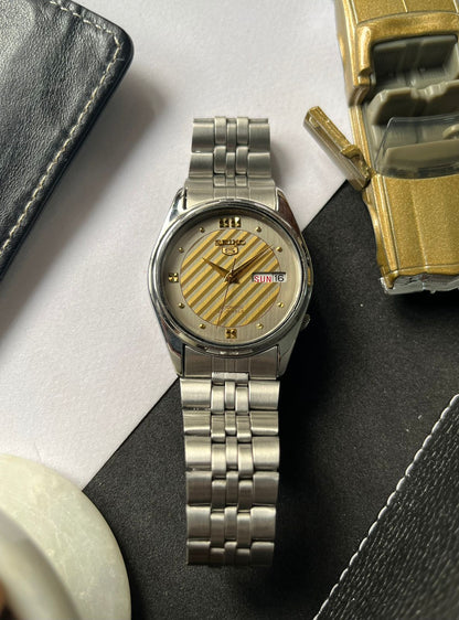 Seiko 5 Grey Patterned Dial (Pre Owned)