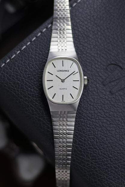 (Extremely Rare) LONGINES Ladies Silver Tonneau Dial - Swiss Vintage Watch (Pre Owned) - SE498