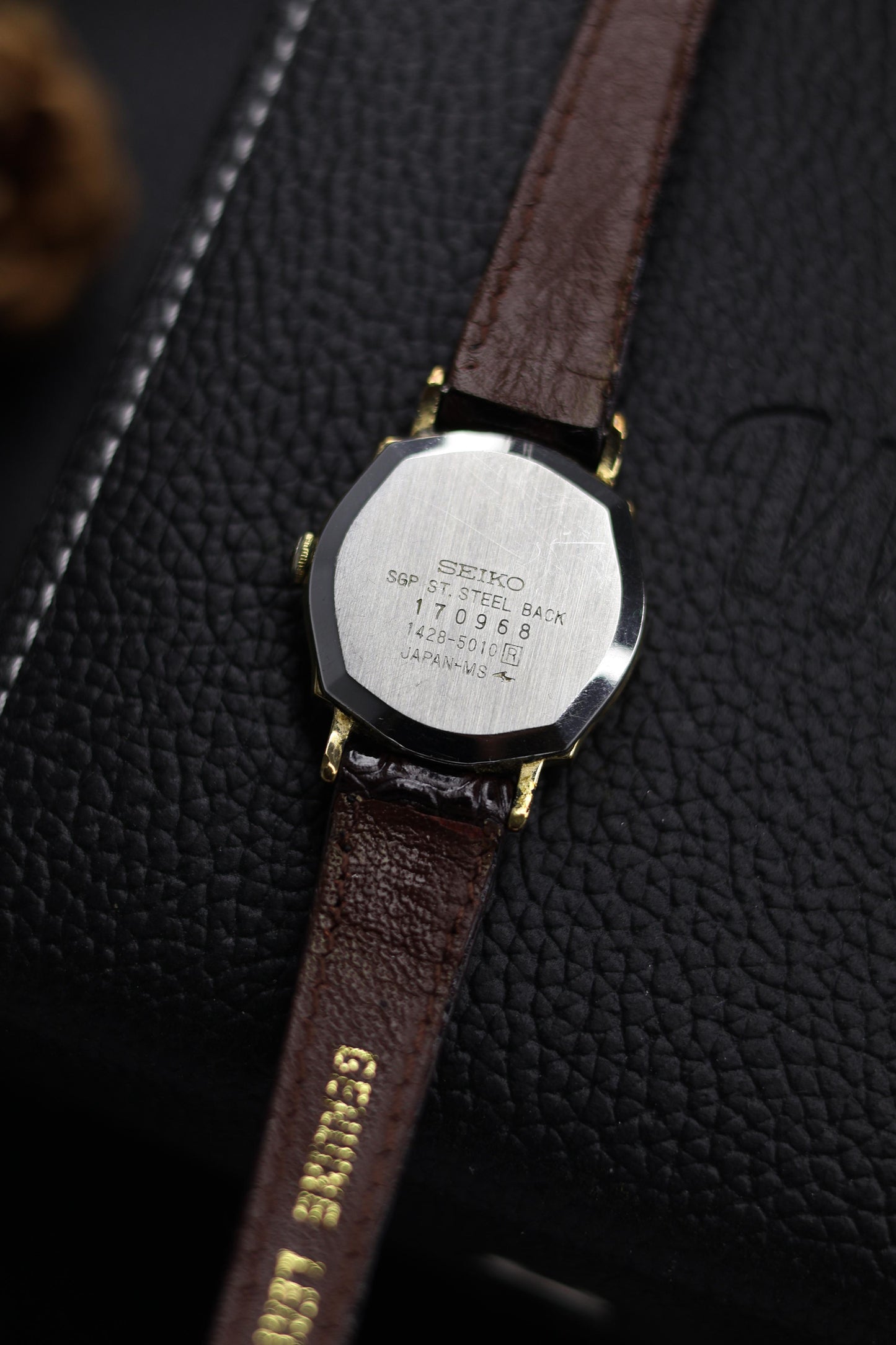 (JDM - ULTRA RARE) 1981 Seiko Ladies Gold Plated Embossed Dial with Small Seconds - Quartz Vintage Watch (Pre Owned) - SE400