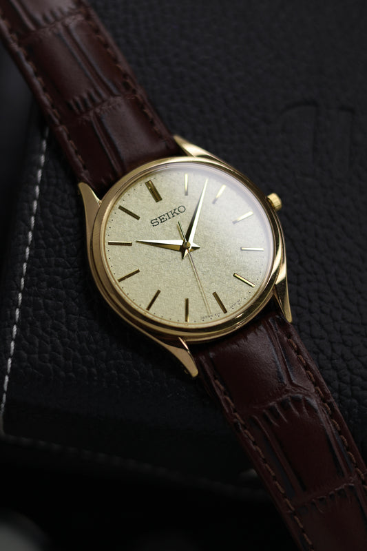 (JDM - Extremely Rare) Seiko Quartz Champagne Kira-Zuri Snowflake Dial - Quartz Vintage Watch (Pre Owned) - SE494