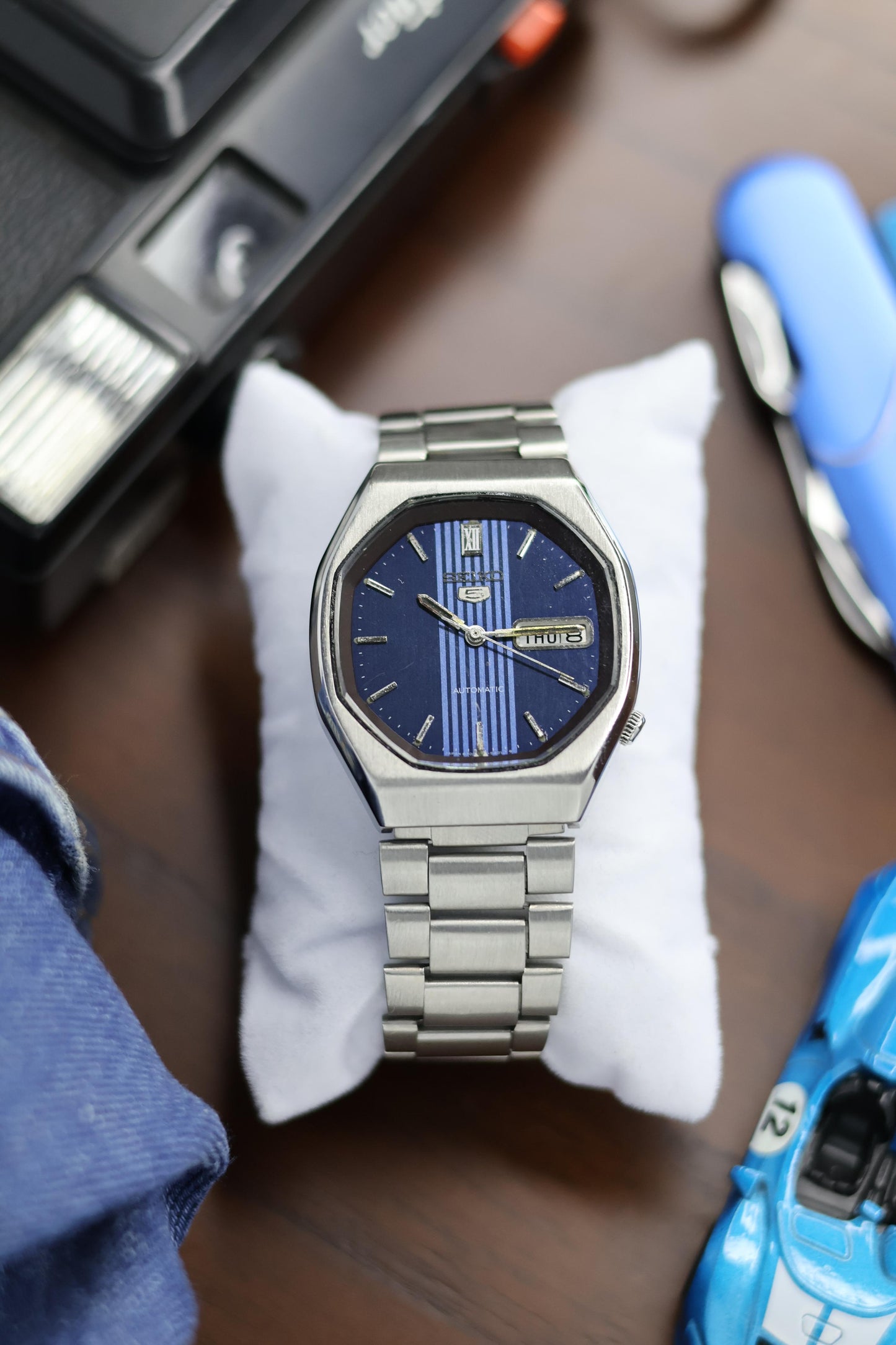 (Super Rare) 1981 Seiko 5 Blue Hex Dial (Pre Owned)