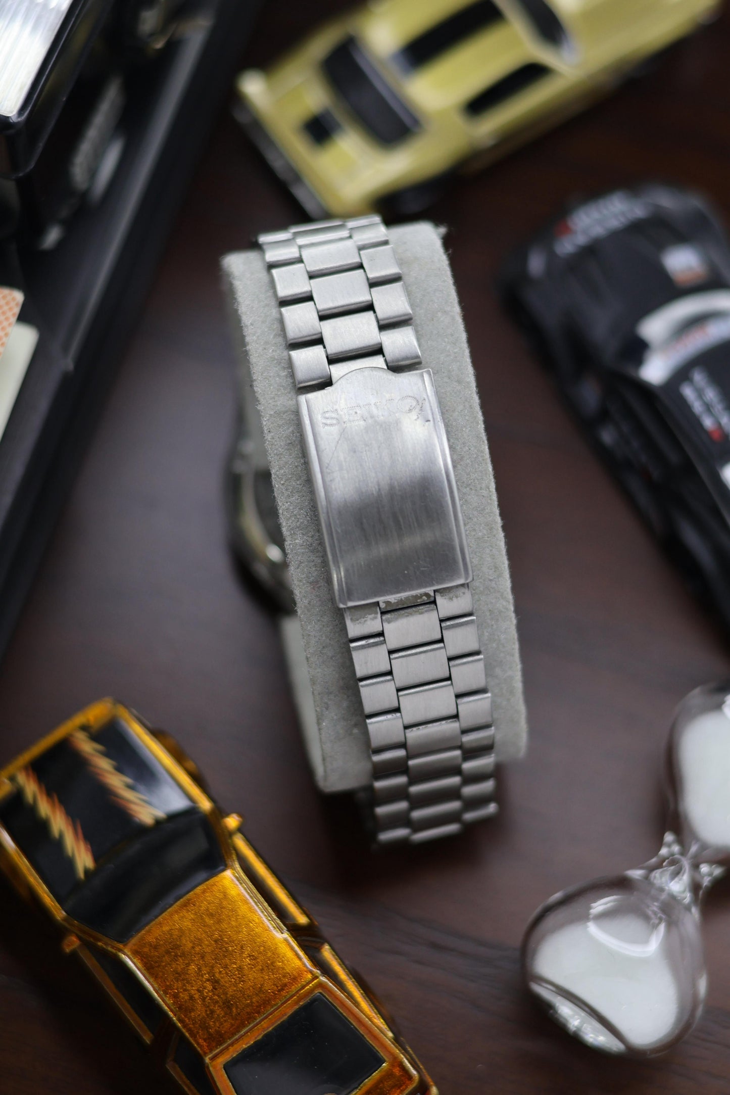 1984 Seiko 5 Black Motif Dial - Automatic Vintage Watch (Pre Owned) - SE494