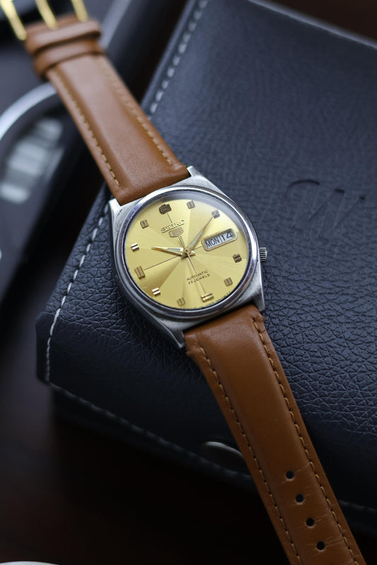 1997 Seiko 5 Gold Motif Dial - Automatic Vintage Watch (Pre Owned) - A257
