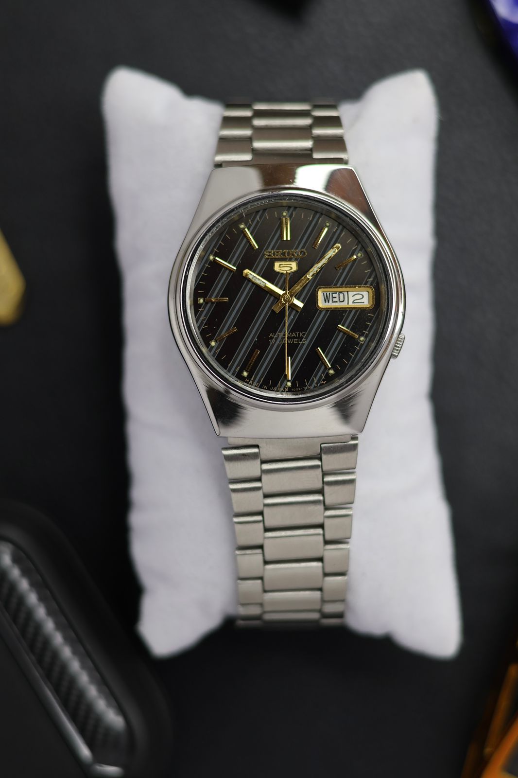 1981 Seiko 5 Black & Blue Striped Dial (Pre Owned)