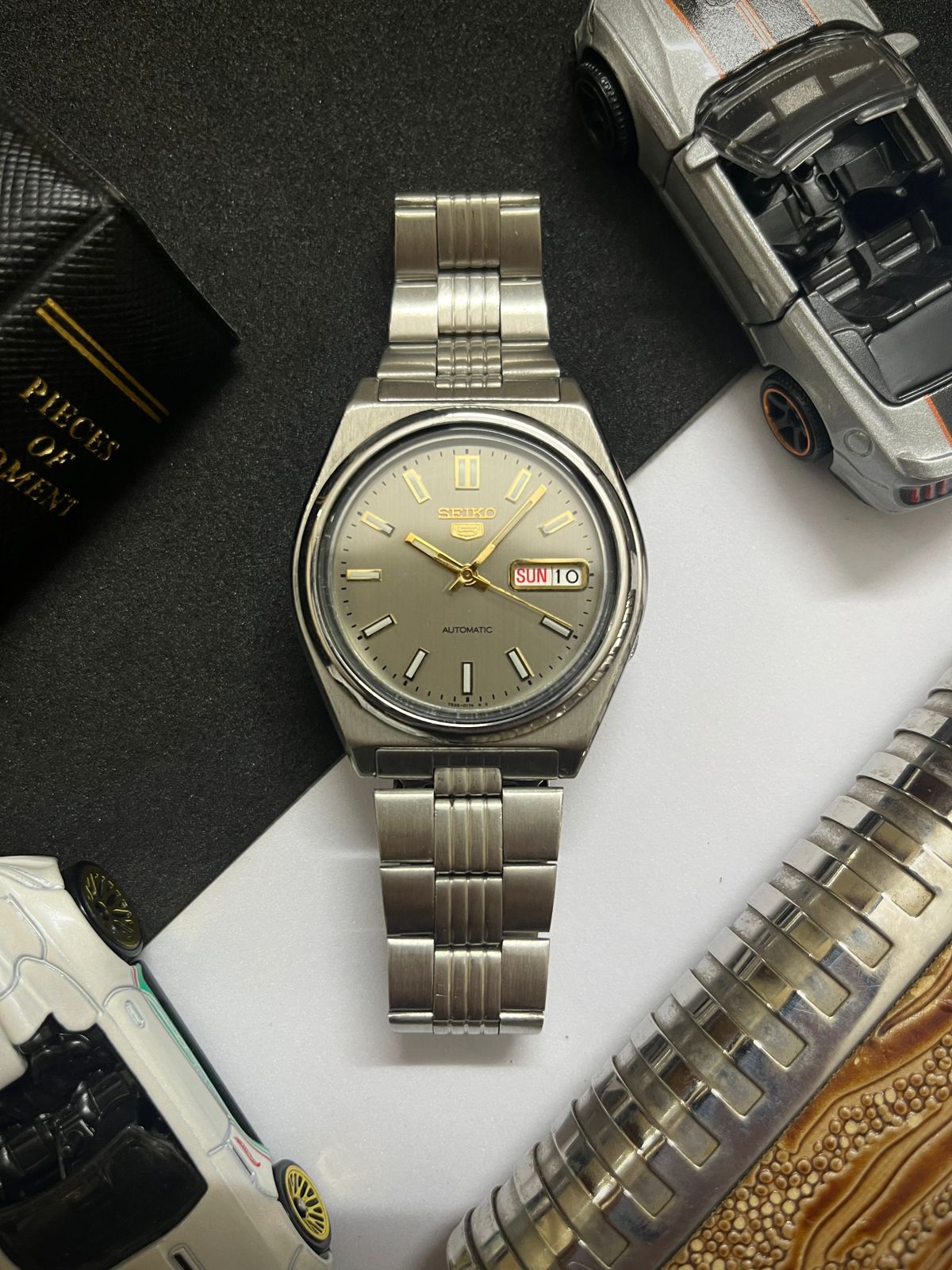 Seiko 5 Grey Gradient Dial (Pre Owned)