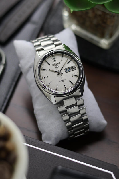 1985 Seiko 5 White Dial - Automatic Vintage Watch (Pre Owned)