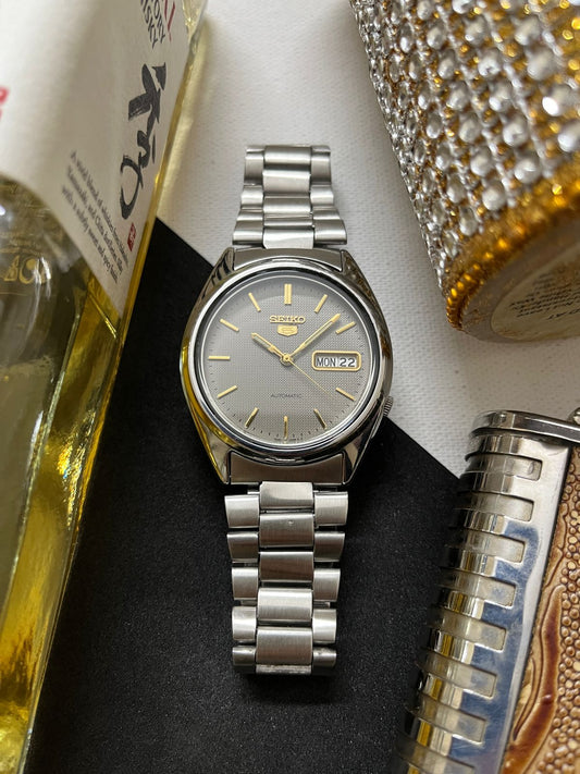 Seiko 5 Grey Patterned Dial (Pre Owned)