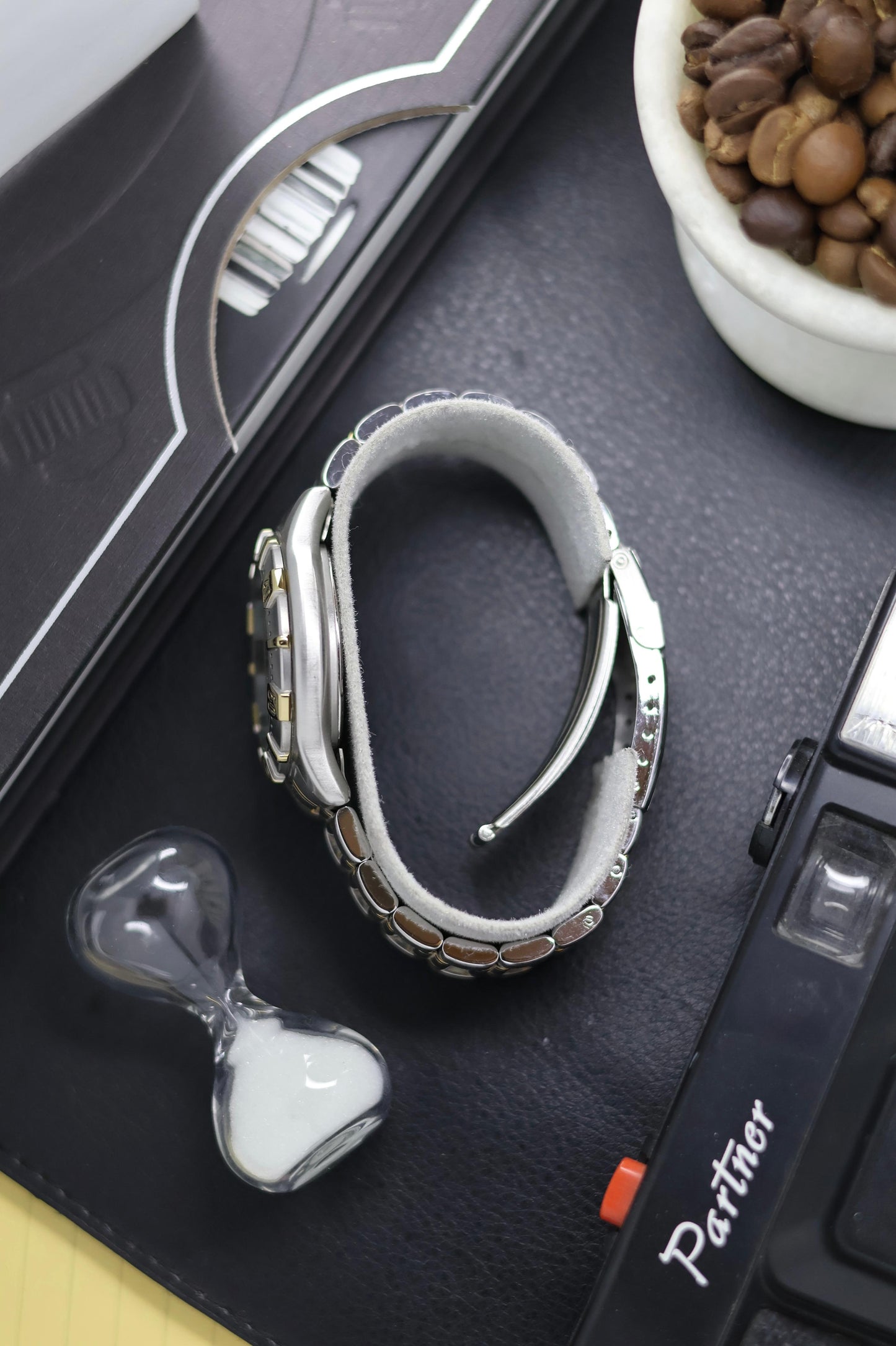 (JDM - Extremely Rare) 1993 Seiko SCUBA 200M Diver Sand Dial - Quartz Vintage Dive Watch (Pre Owned) - SE400