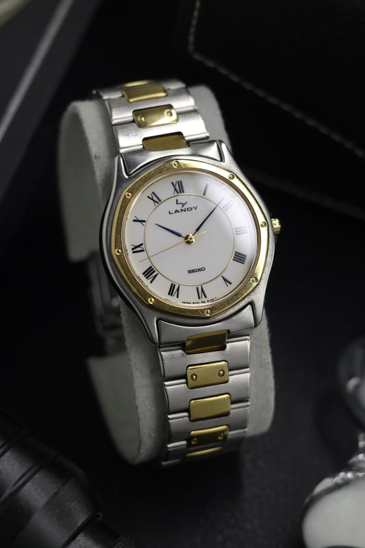 (JDM - Extremely Rare) 1989 Seiko LANDY Two-Tone Enamel Dial - Japanese Vintage Watch (Pre Owned) - SE783