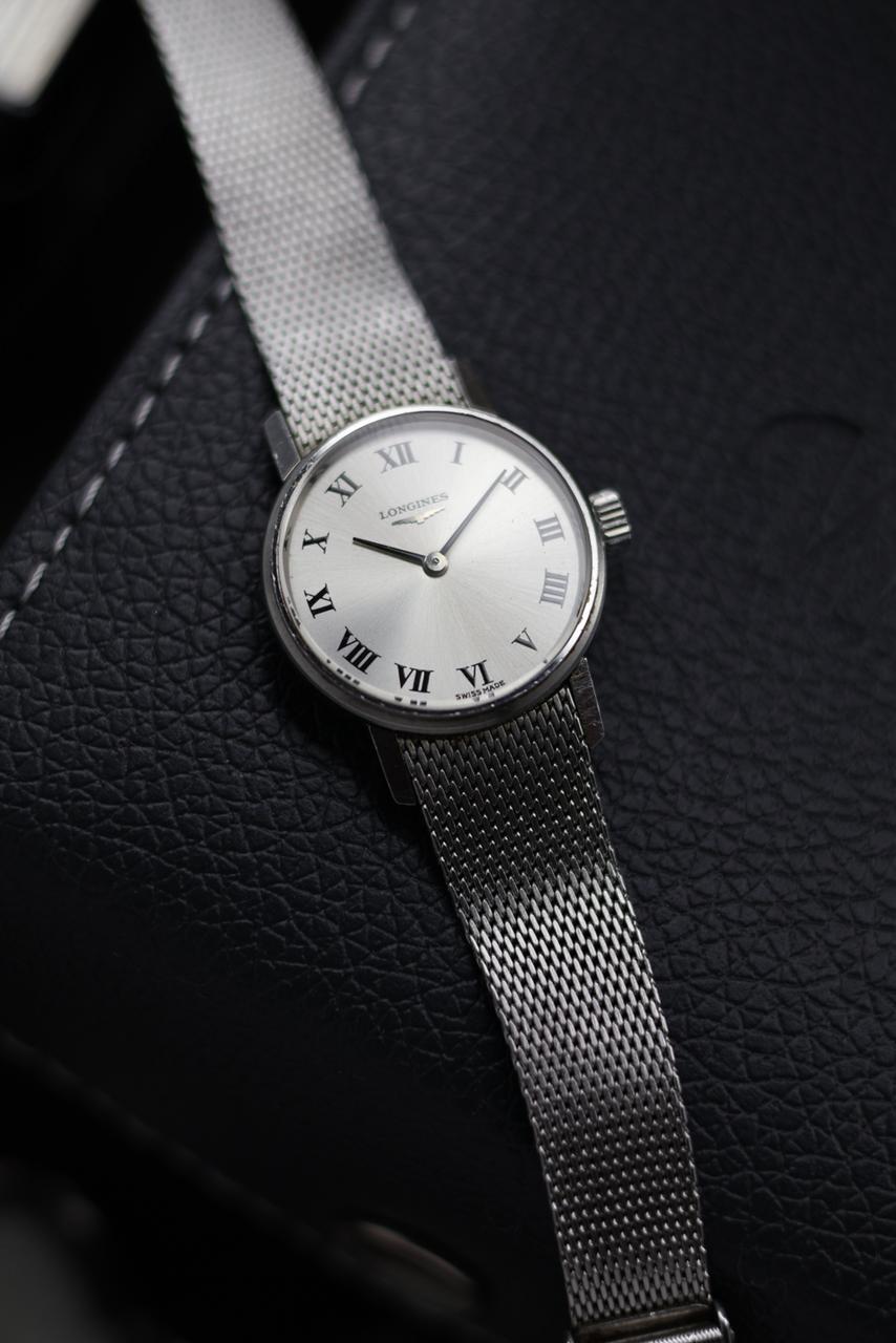(Extremely Rare) LONGINES Ladies 17J Mechanical Hand-Winding Silver Dial with Integrated Mesh Bracelet - Swiss Vintage Watch (Pre Owned) - SE526