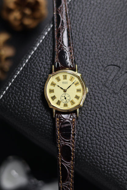 (JDM - ULTRA RARE) 1981 Seiko Ladies Gold Plated Embossed Dial with Small Seconds - Quartz Vintage Watch (Pre Owned) - SE400
