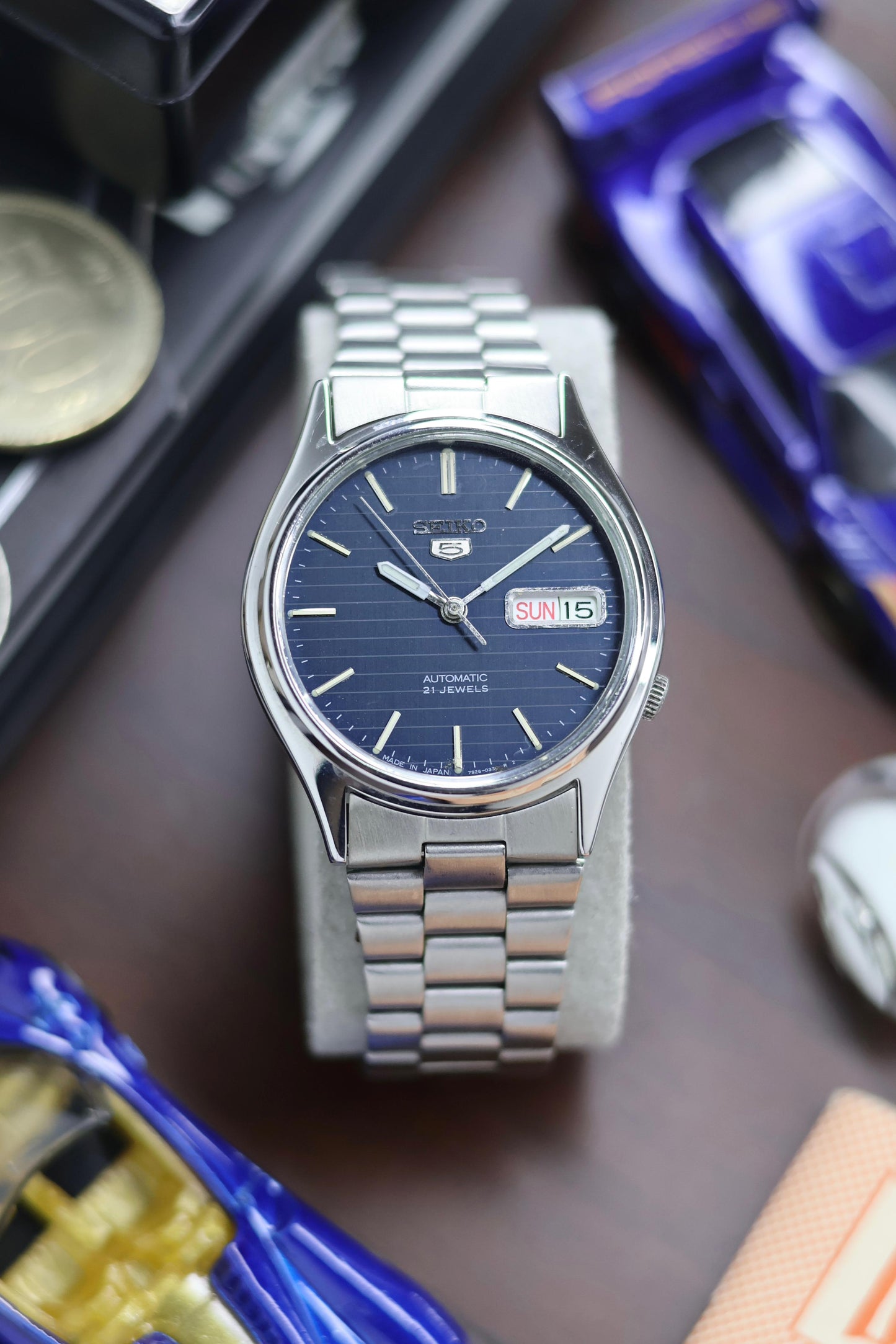 Seiko 5 Blue Dial with Glass Back - Automatic Vintage Watch (Pre Owned) - SE522