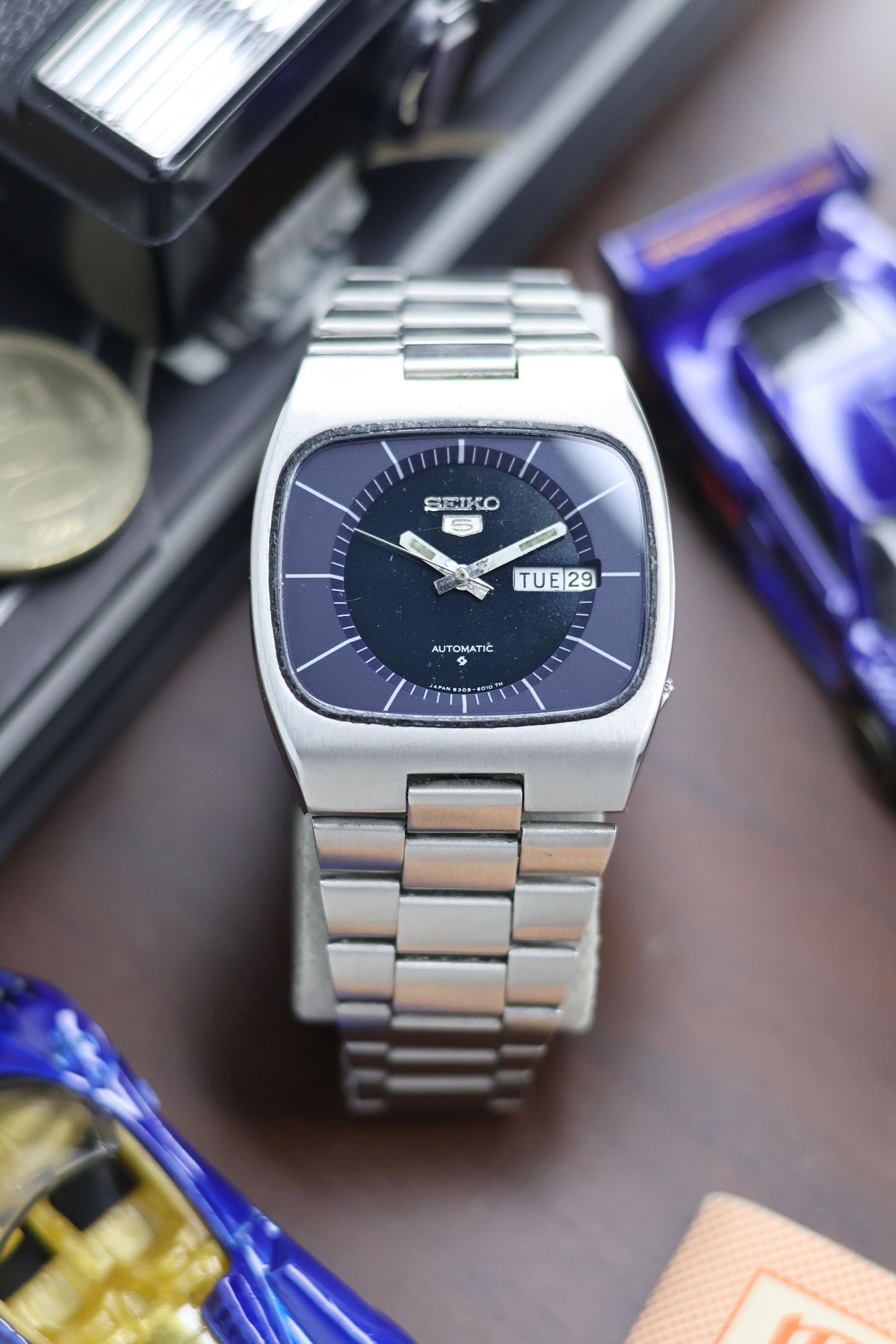 (Super Rare) 1981 Seiko 5 Blue TV Dial - Automatic Vintage Watch (Pre Owned) - SE508