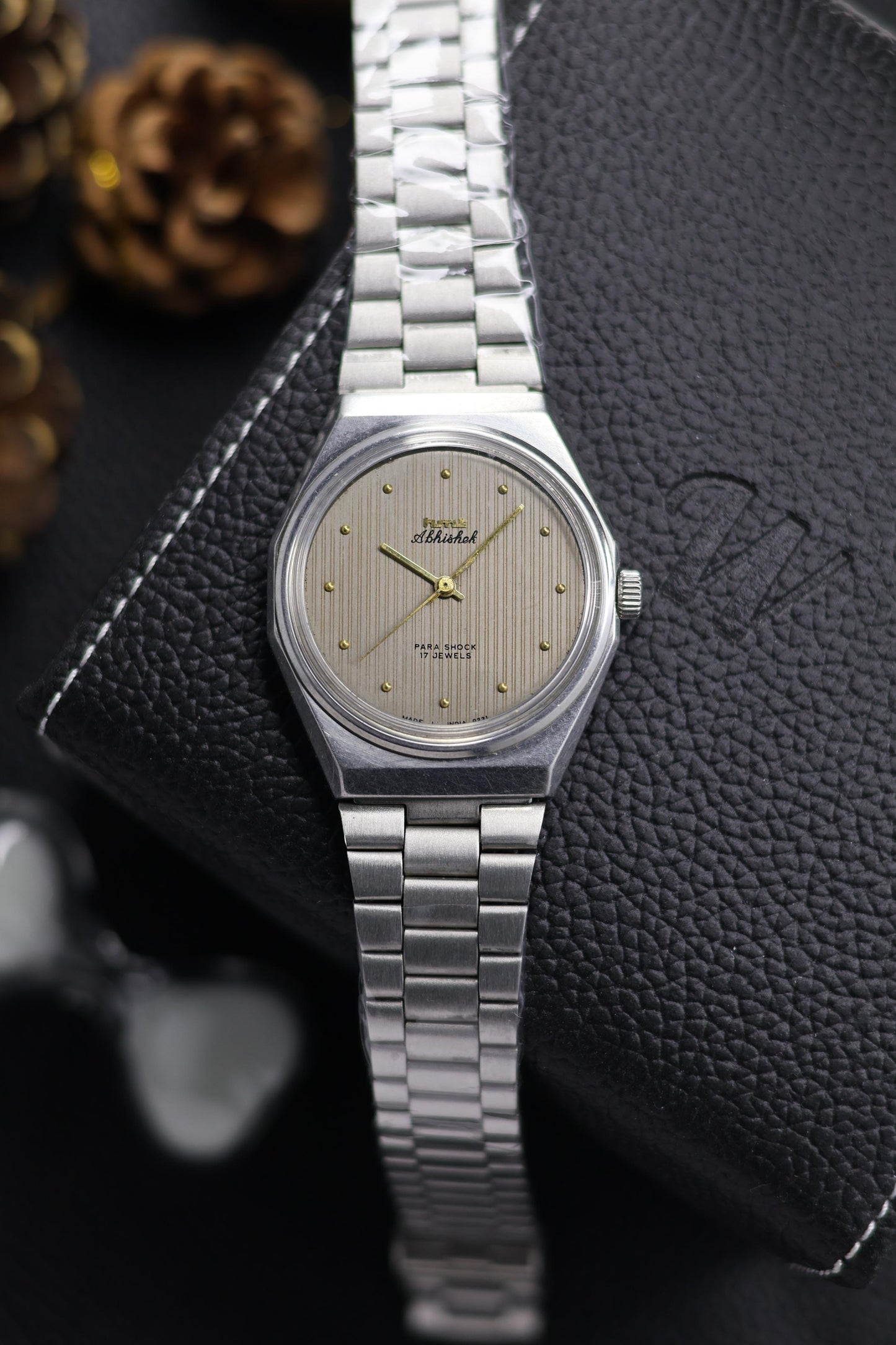 (Super Rare) Vintage HMT Abhishek Grey Motif Dial - in Original Condition - Mechanical Hand Winding Watch (Pre Owned) - A589