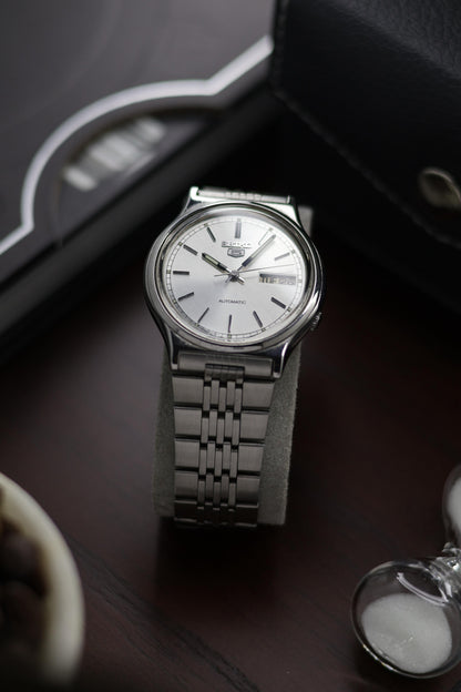(Super Rare) 1985 Seiko 5 Silver Dial - Automatic Vintage Watch (Pre Owned) - A339