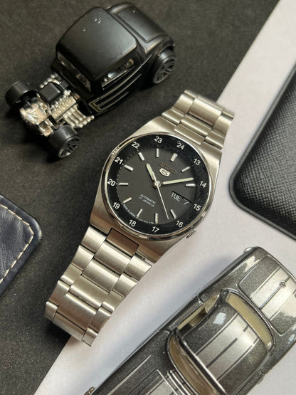 Seiko 5 Railway Time Black Dial (Pre Owned)