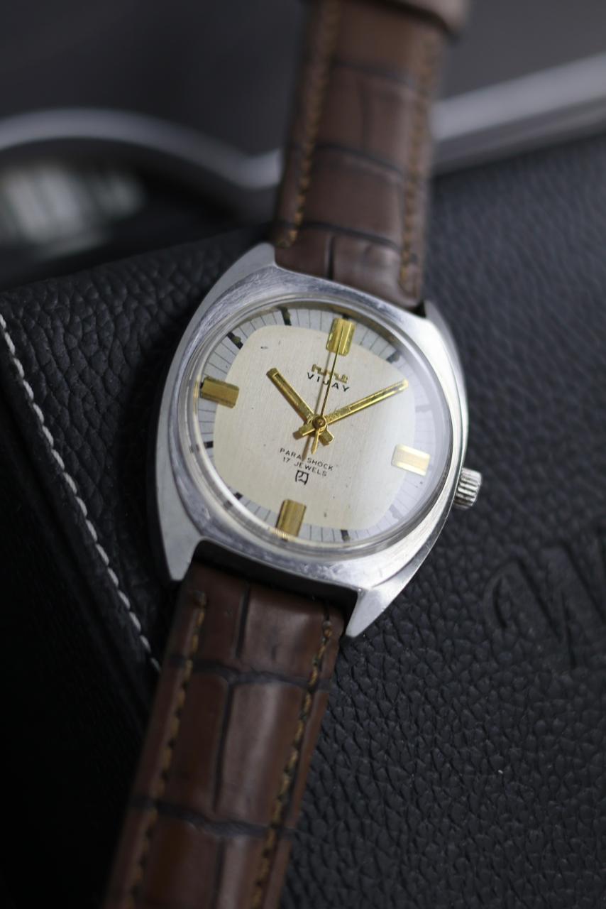 (Super Rare) Vintage HMT Vijay Champagne Dial - in Original Condition - Mechanical Hand Winding Watch (Pre Owned) - SE563