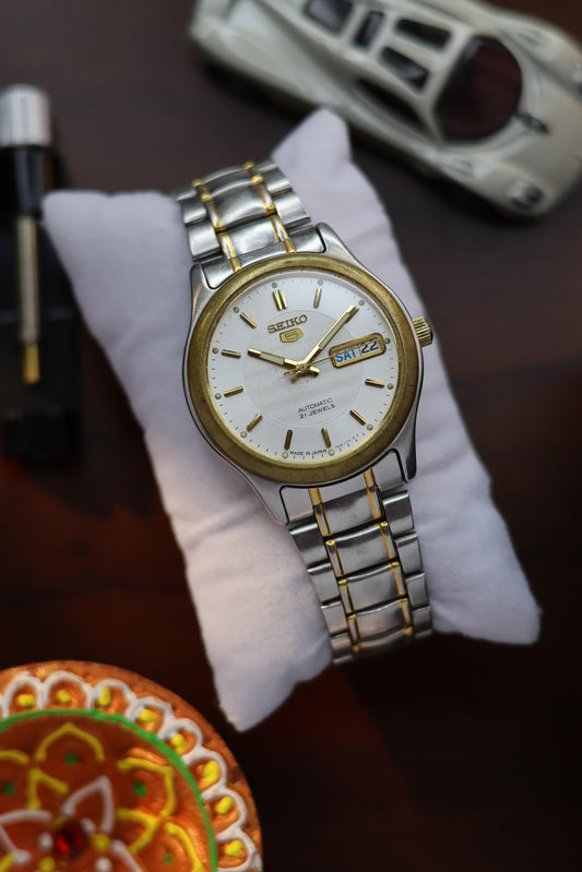 Seiko 5 Two Tone White Dial (Pre Owned)