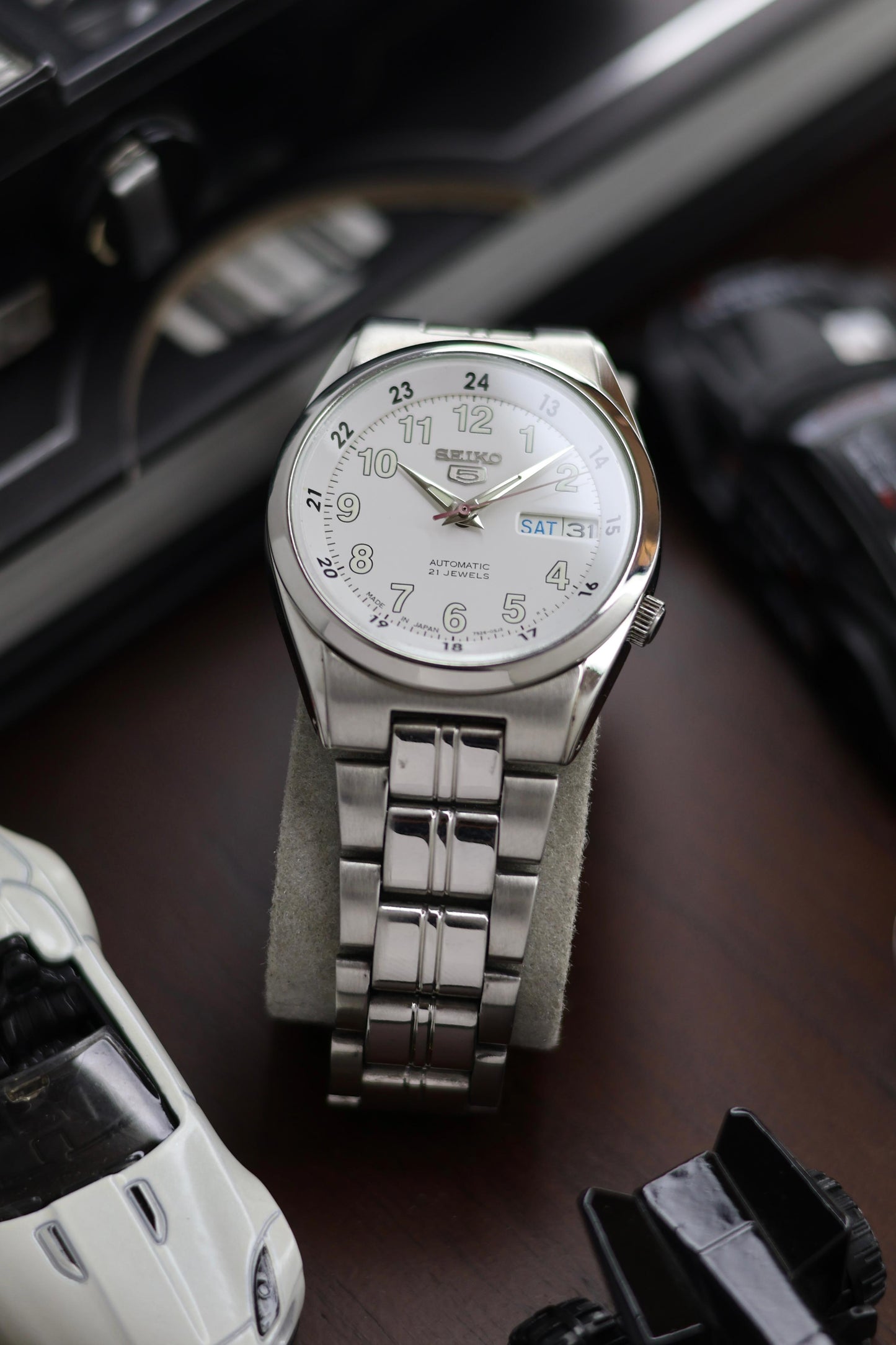 Seiko 5 Railway Time White Dial with Glass Back - Automatic Vintage Watch (Pre Owned) - SE469