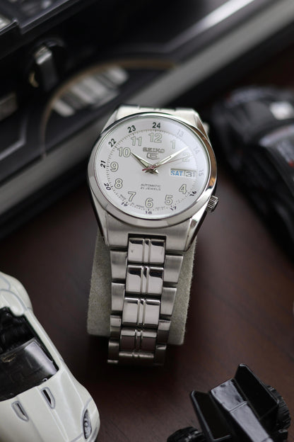 Seiko 5 Railway Time White Dial with Glass Back - Automatic Vintage Watch (Pre Owned) - SE469