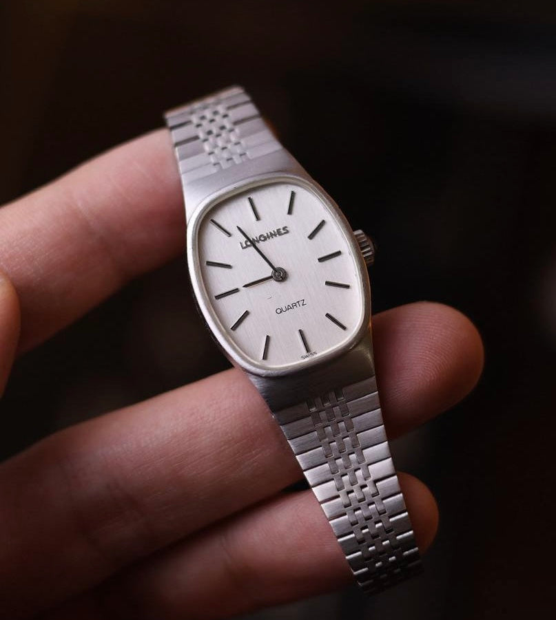 (Extremely Rare) LONGINES Ladies Silver Tonneau Dial - Swiss Vintage Watch (Pre Owned) - SE498