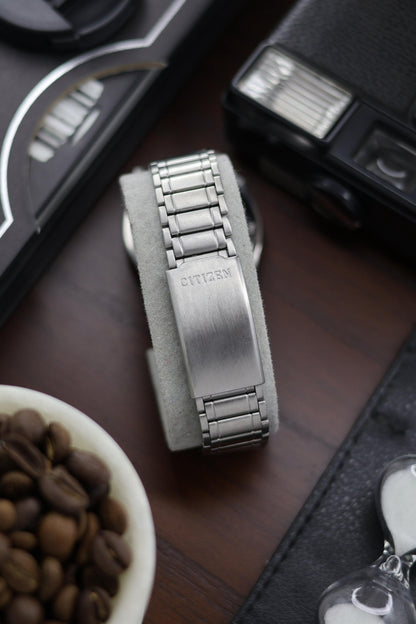 Citizen Eagle 7 Silver Sunray Dial - Automatic Vintage Watch (Pre Owned) - A221