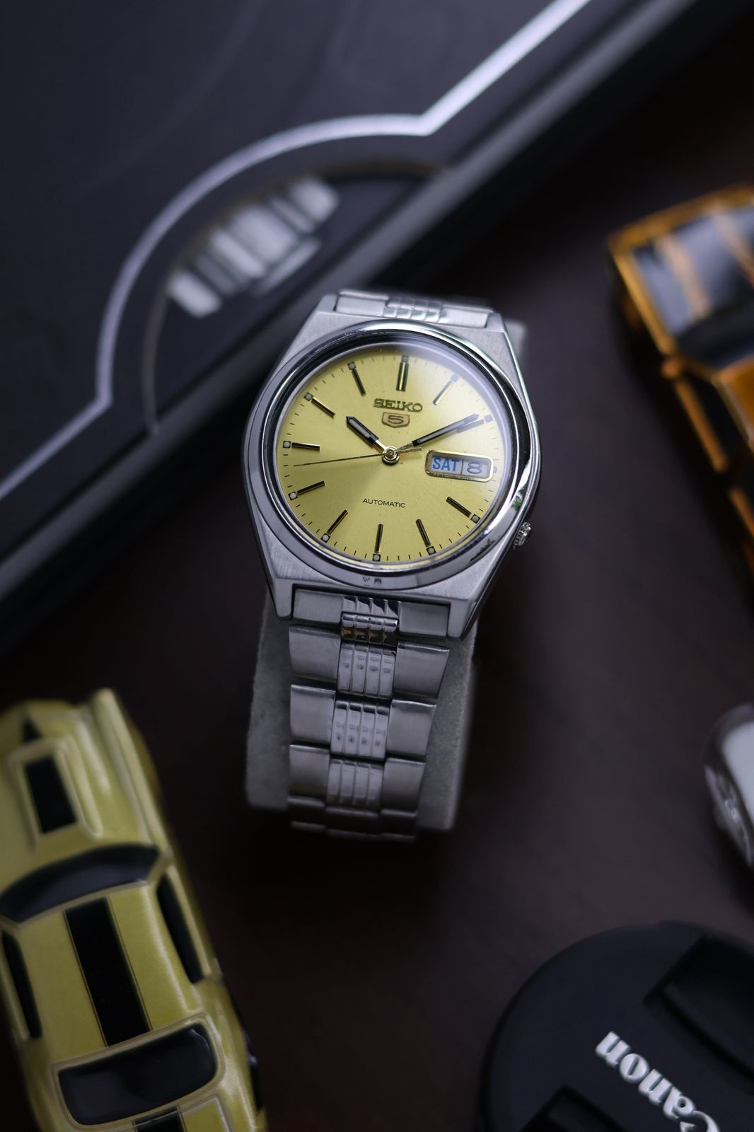 Seiko 5 Gold Sunray Dial with Glass Back - Automatic Vintage Watch (Pre Owned) - SE484