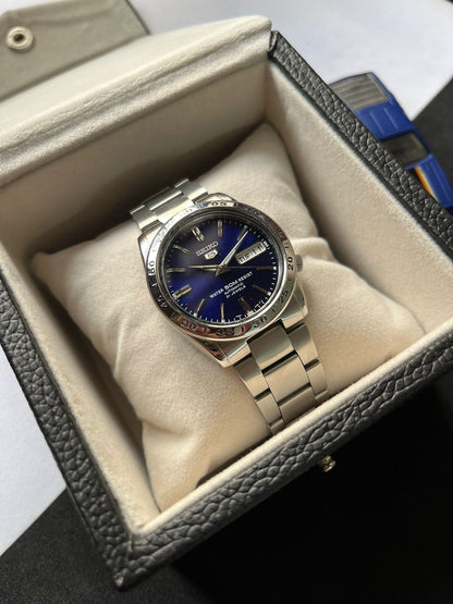 Seiko 5 - Blue Dial with Steel Bezel (Pre Owned)