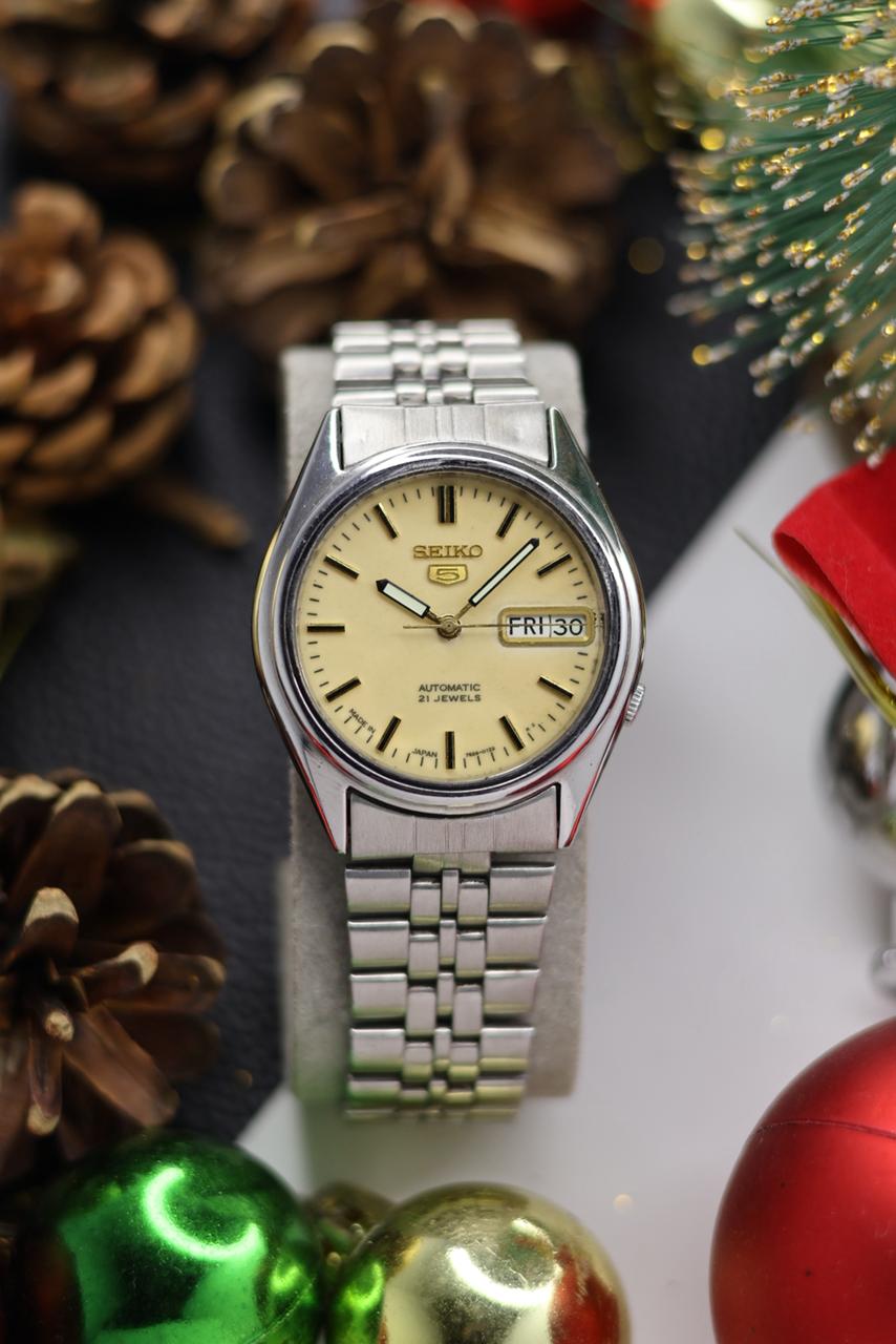 (Super Rare) Seiko 5 Lume Dial - Automatic Vintage Watch (Pre Owned) - SE517