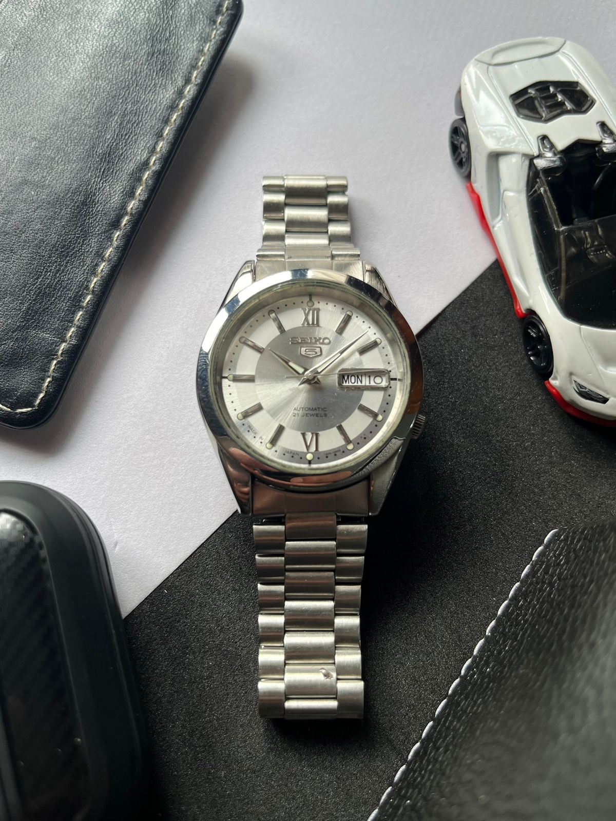 Seiko 5 - Silver Dial with Glass Back (Pre Owned)