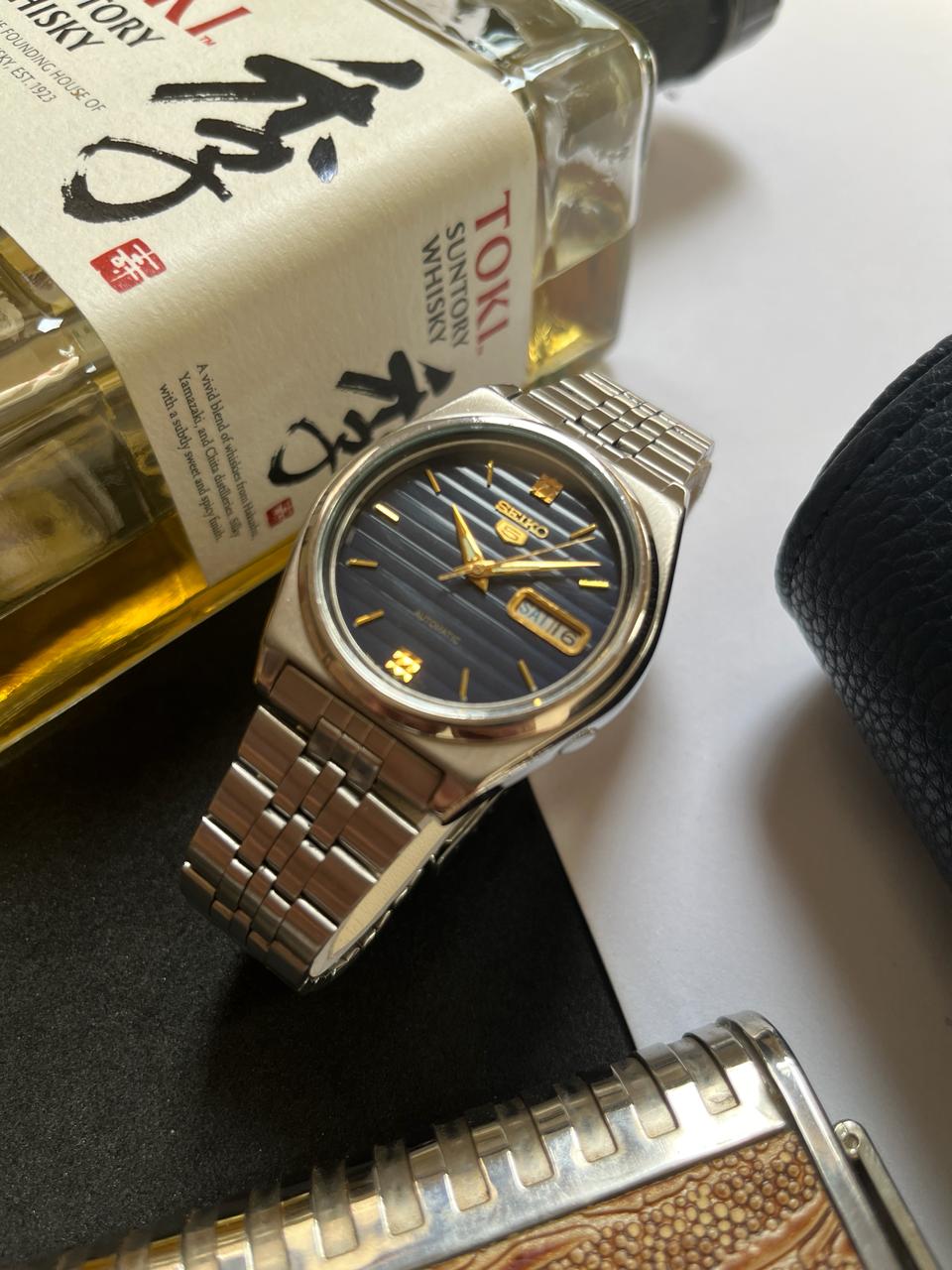 Seiko 5 Blue Patterned Dial (Pre-owned)