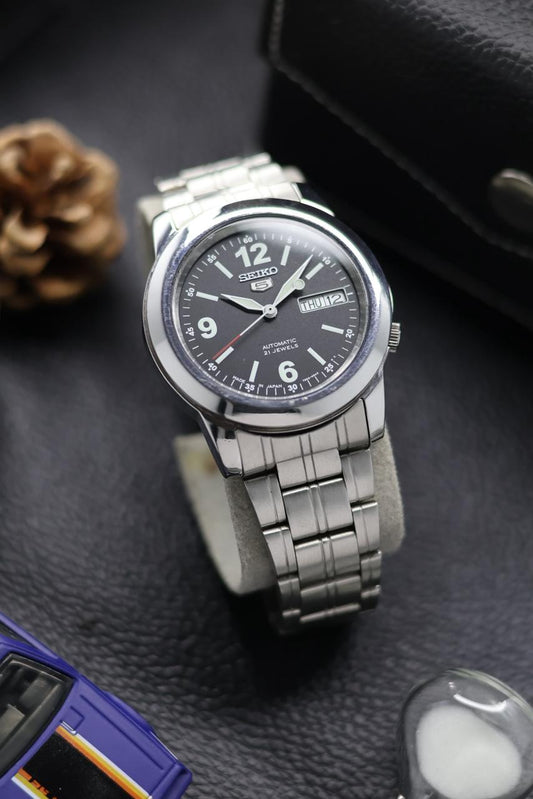 (Super Rare) Seiko 5 Black Field Dial with Glass Back - Automatic Vintage Watch (Pre Owned) - SE619