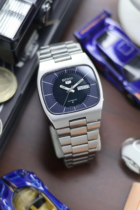 (Super Rare) 1981 Seiko 5 Blue TV Dial - Automatic Vintage Watch (Pre Owned) - SE508