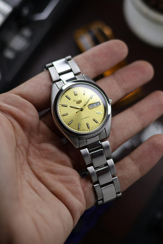 (Super Rare) Seiko 5 SNXA Gold Sunray Dial with Glass Back - Automatic Vintage Watch (Pre Owned) - SE460