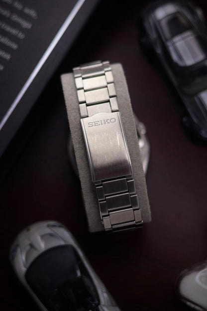 1986 Seiko 5 Black Sunray Dial - Automatic Vintage Watch (Pre Owned) - SE532