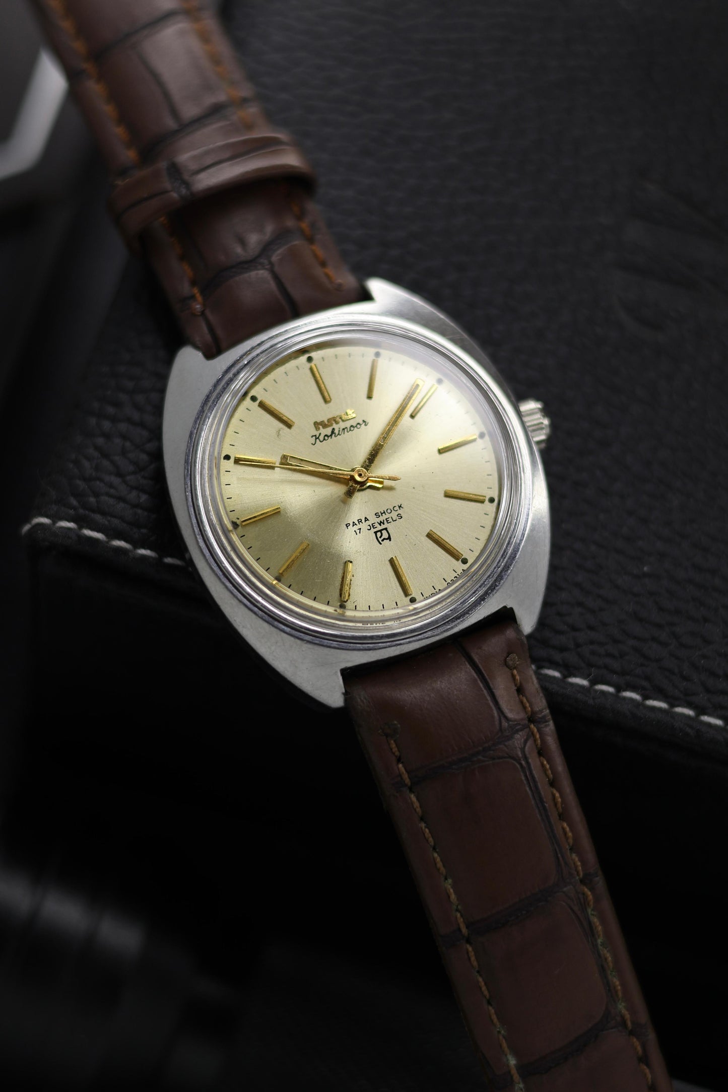 (Super Rare) Vintage HMT Kohinoor Champagne Sunray Dial - in Original Condition - Mechanical Hand Winding Watch (Pre Owned) - SE576