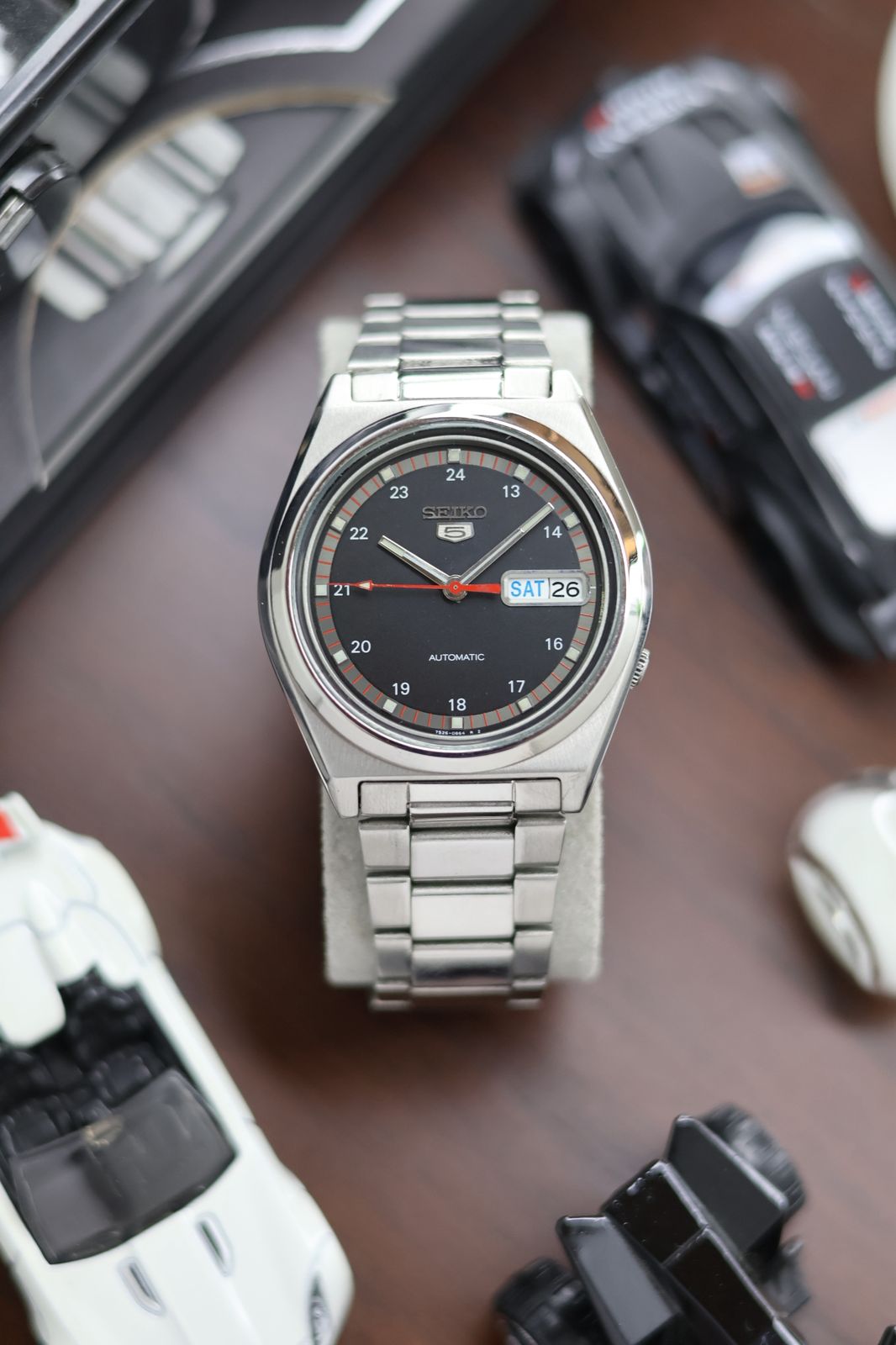 (Super Rare) Seiko 5 Black Dial with Glass Back - Automatic Vintage Watch (Pre Owned) - SE468