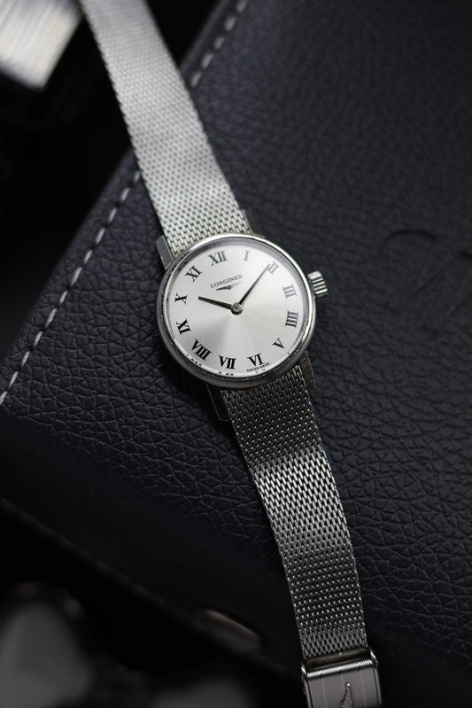 (Extremely Rare) LONGINES Ladies 17J Mechanical Hand-Winding Silver Dial with Integrated Mesh Bracelet - Swiss Vintage Watch (Pre Owned) - SE526