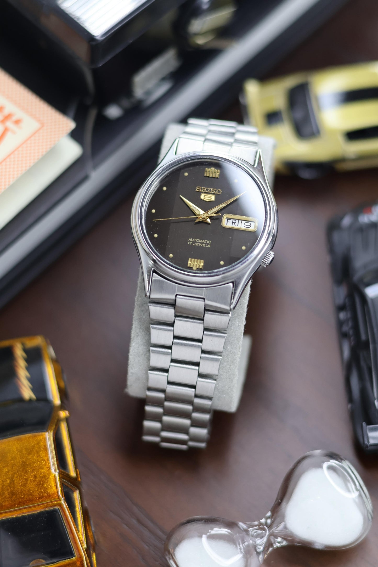 1984 Seiko 5 Black Motif Dial - Automatic Vintage Watch (Pre Owned) - SE494