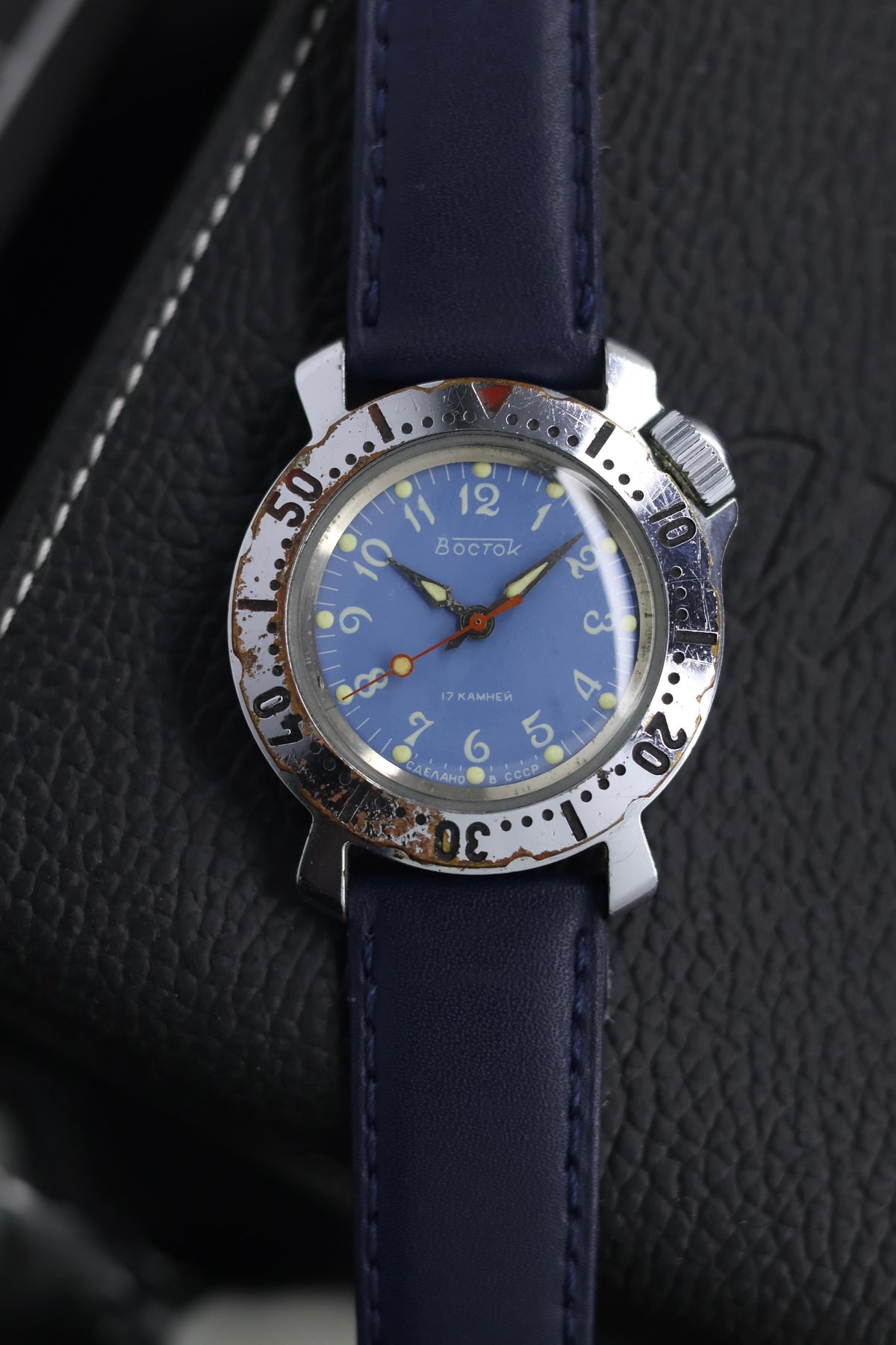 (Super Rare) VOSTOK KOMANDIRSKIE Blue Dial - Russian Vintage Watch(Pre Owned) - SE762